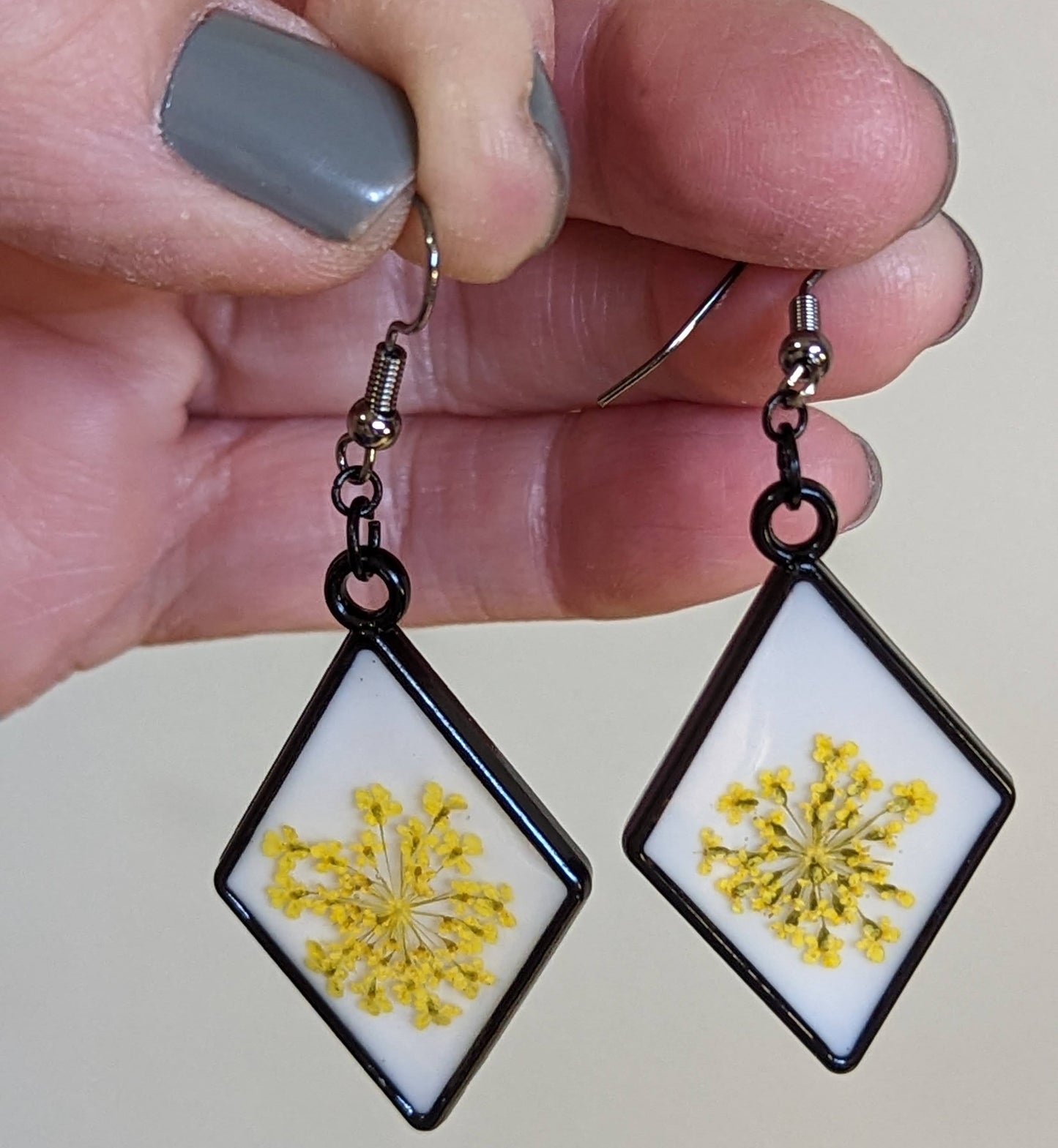 Yellow Queen Anne's Lace Diamond Earrings