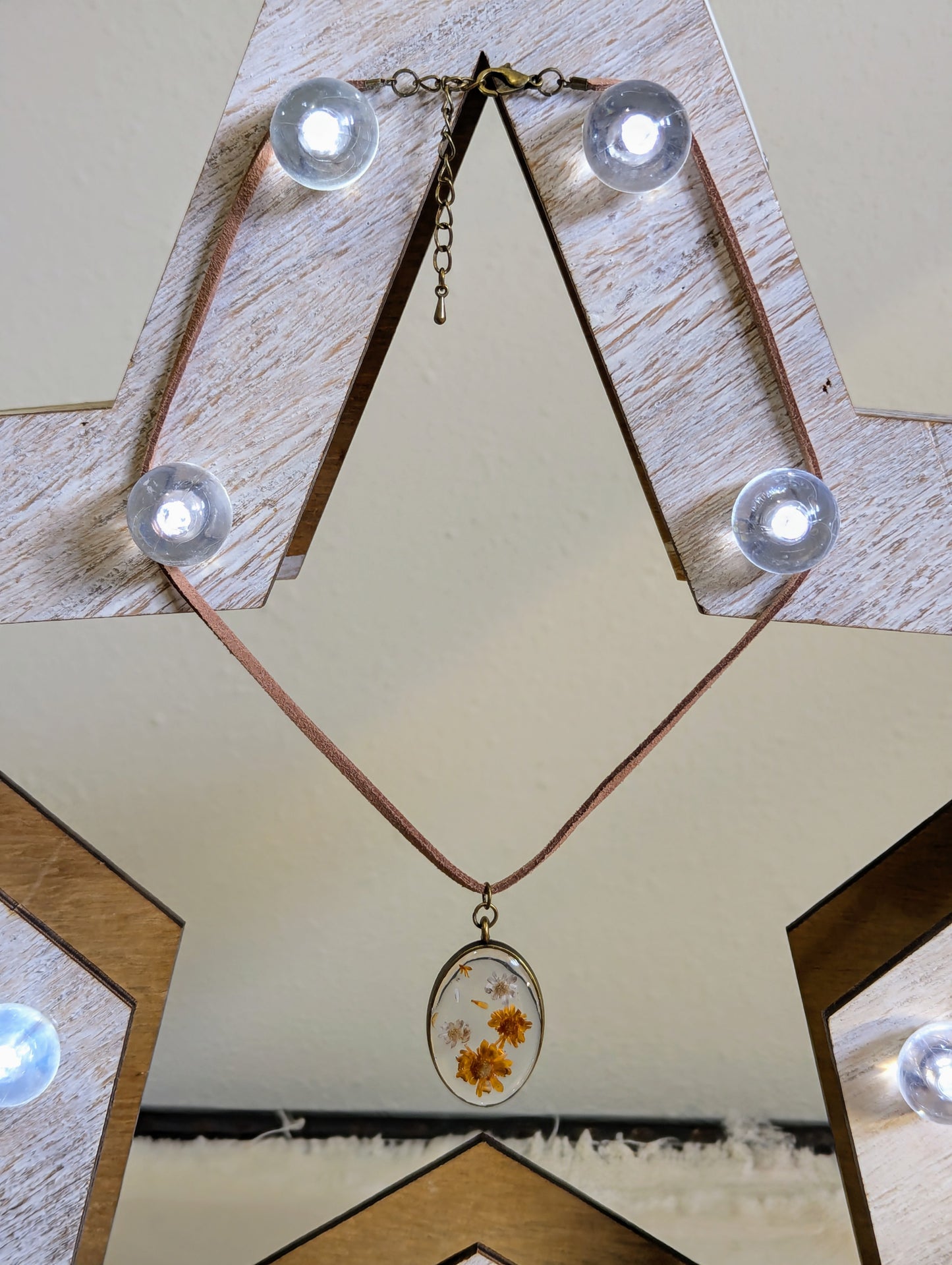 Orange & White Daisy Oval Necklace