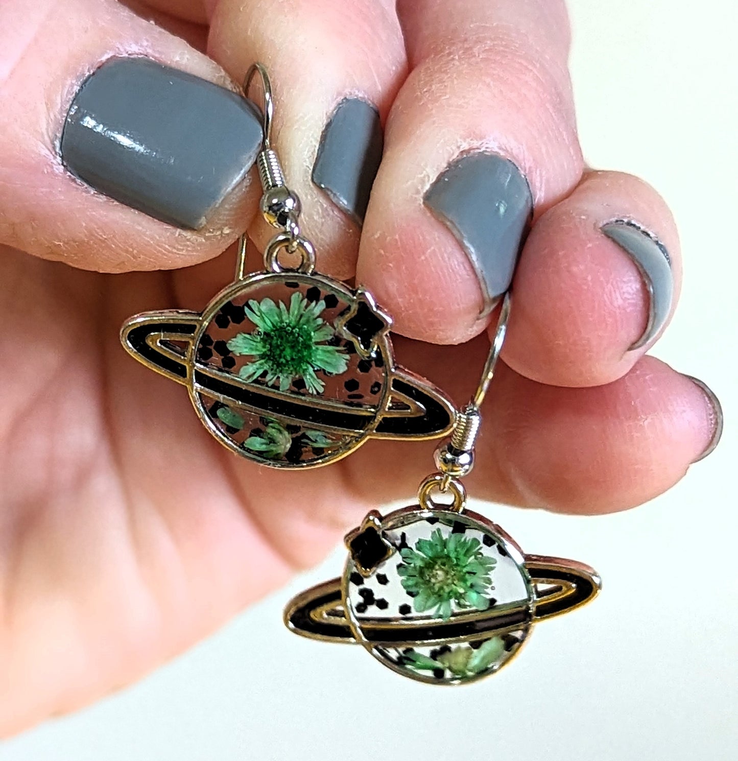 Green Daisy & Black Glitter Saturn/Planet Earrings