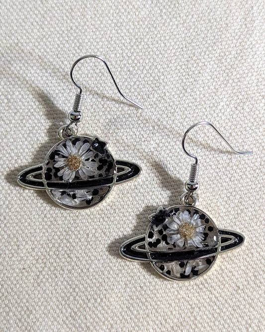 White Daisy & Black Glitter Saturn/Planet Earrings