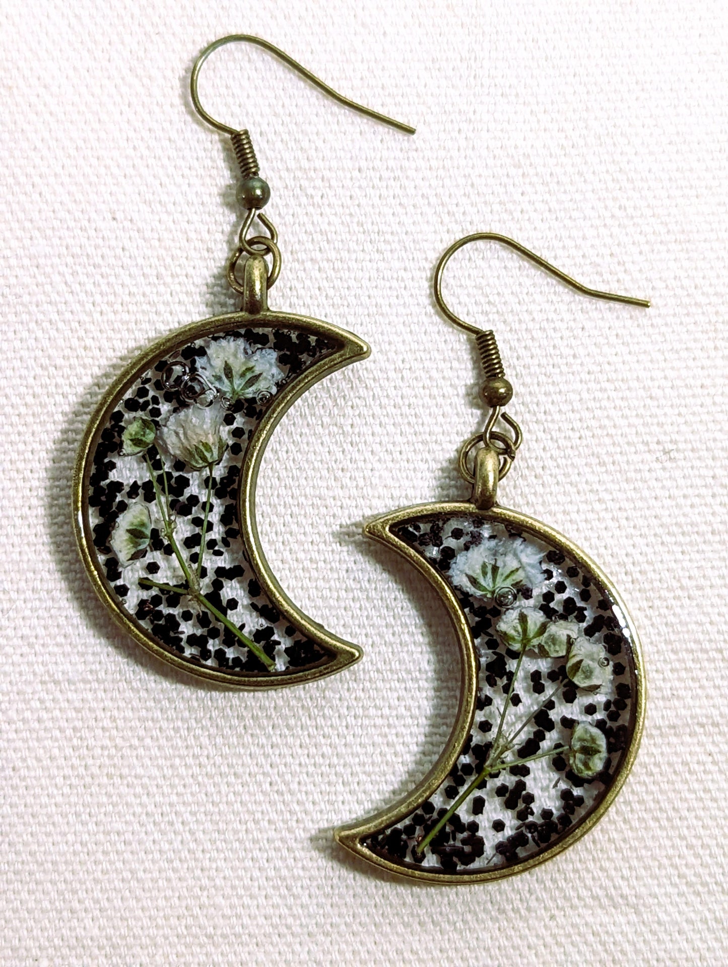 Baby's Breath & Black Glitter Moon Earrings