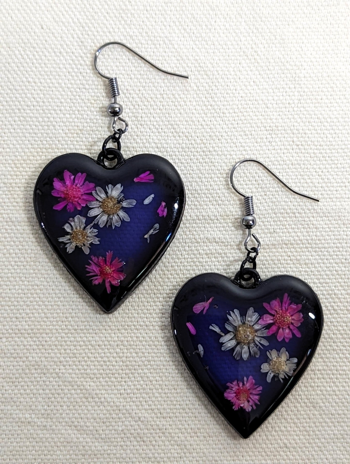 Pink & White Daisy Heart Earrings