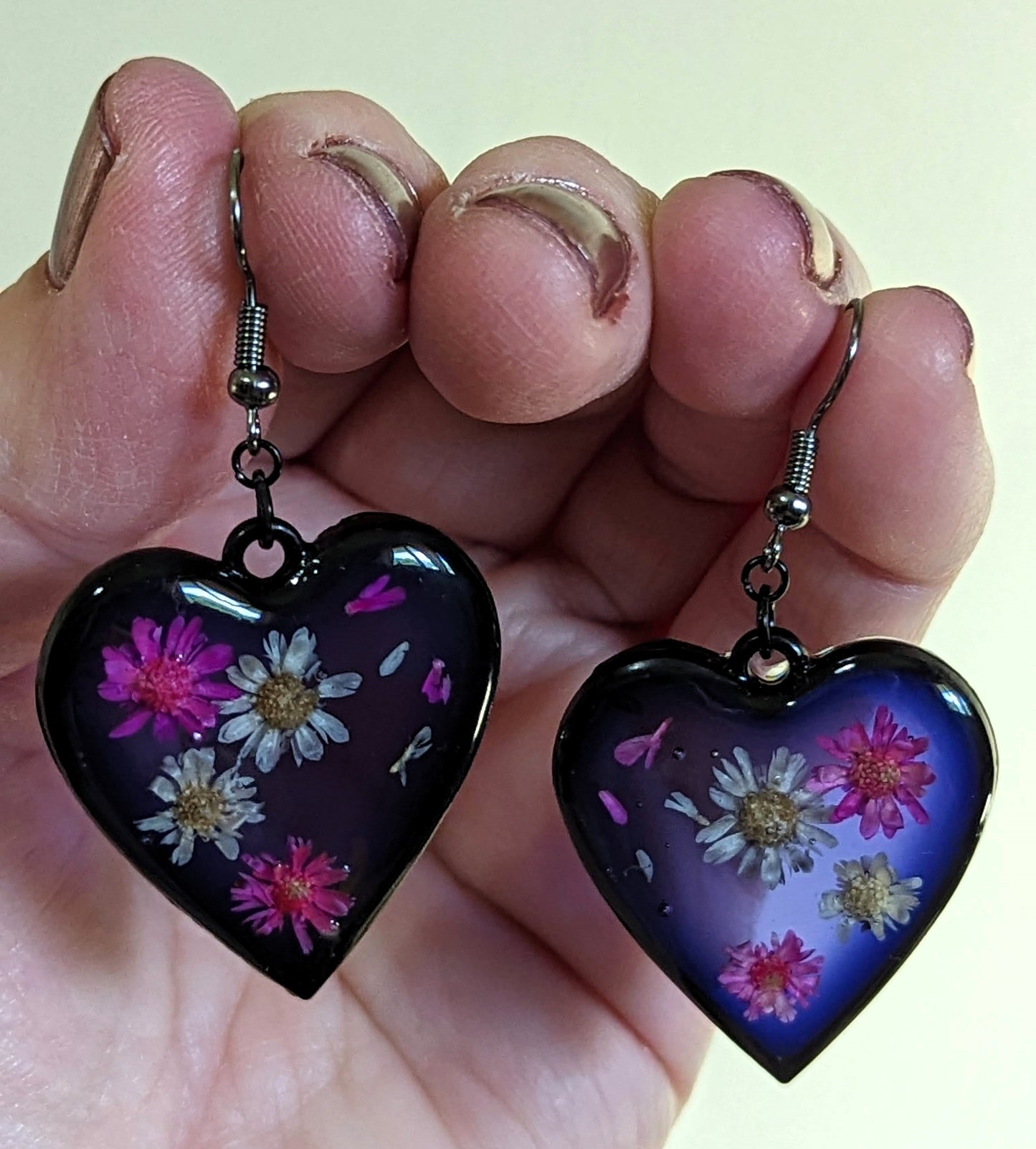 Pink & White Daisy Heart Earrings