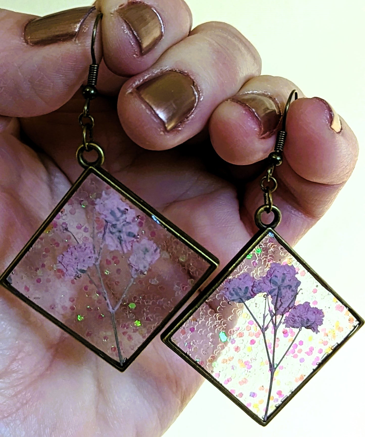 Pink Baby's Breath & Opalescent Glitter Square