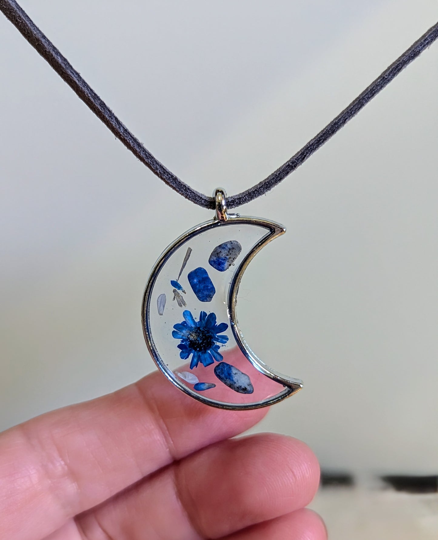 Blue Daisy & Genuine Blue Saphire Crystals Moon Necklace