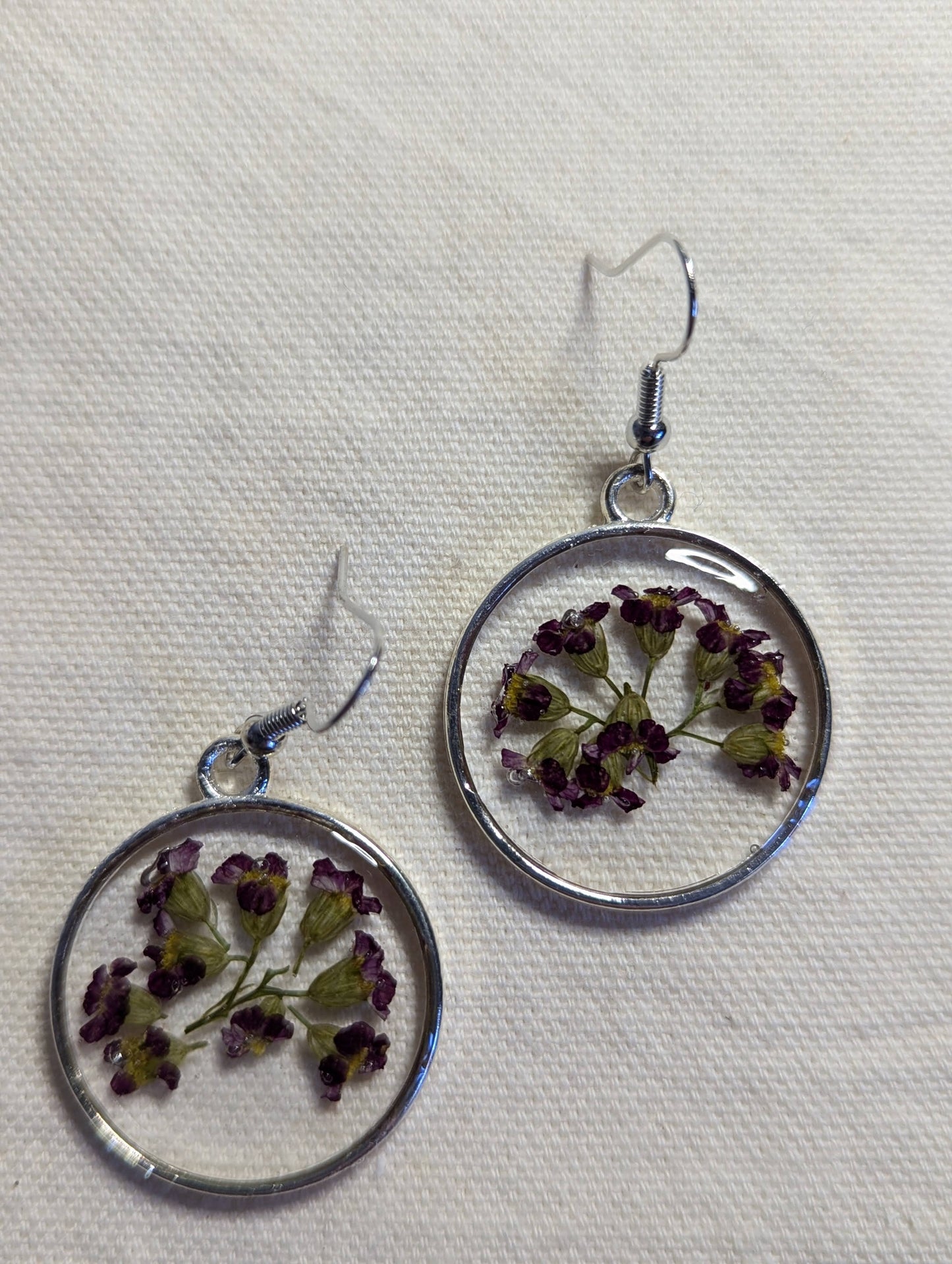 Red Achillea Round Earrings